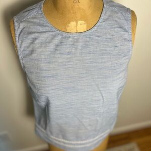 Banana Republic women’s blue & white striped sleeveless blouse small